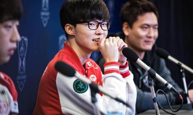 的贡献不容 的贡献不容