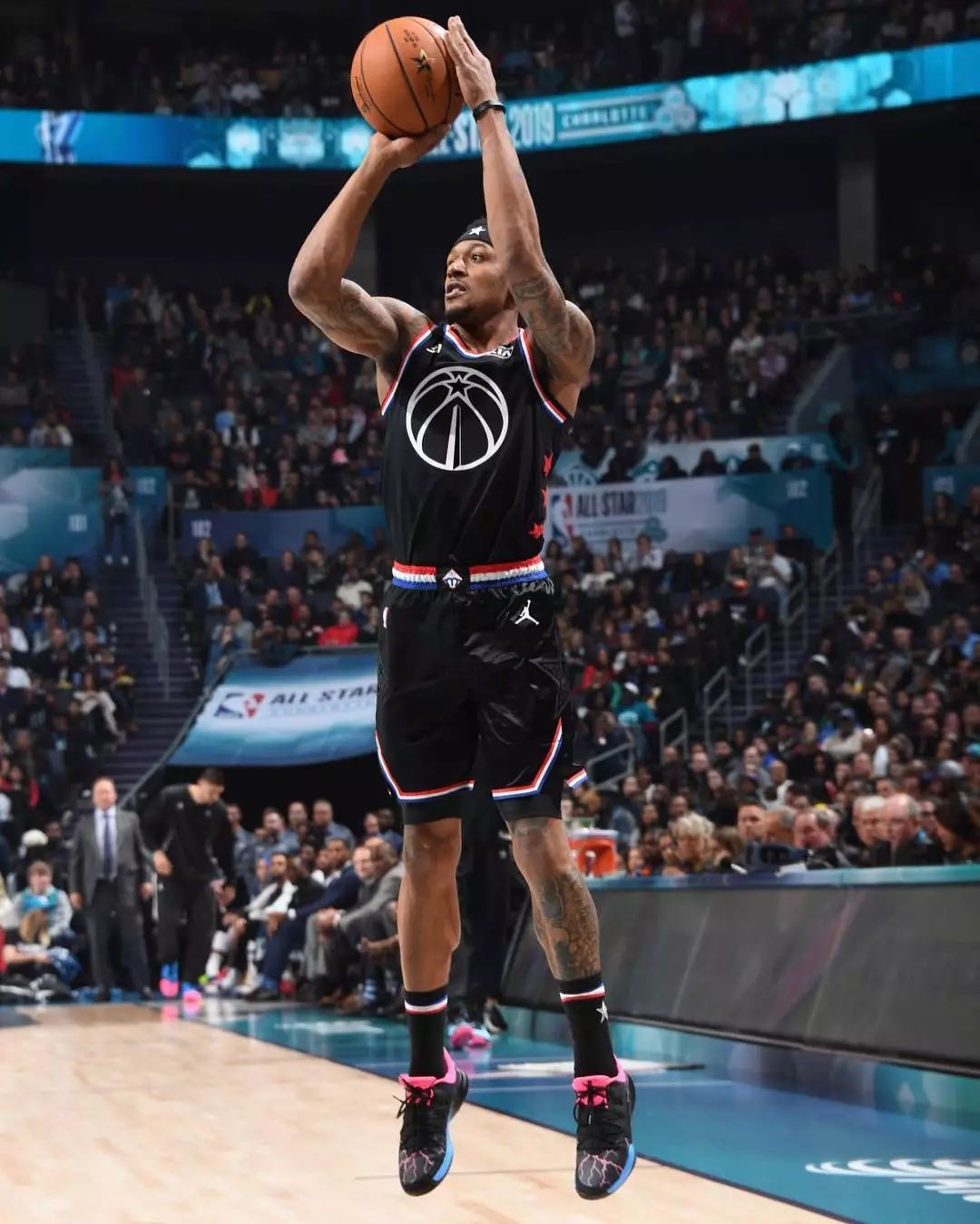 一个冲击 一个冲击