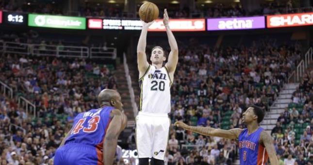 在快攻中打 在快攻中打